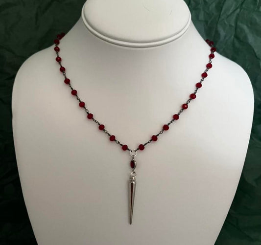 vampira necklace